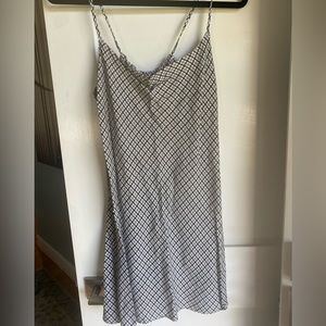 NWT RVCA Size M purple black and white mini dress